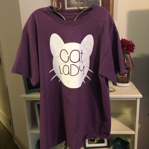 Purple tee shirt White cat head says Cat Lady - Picture 3 of 3